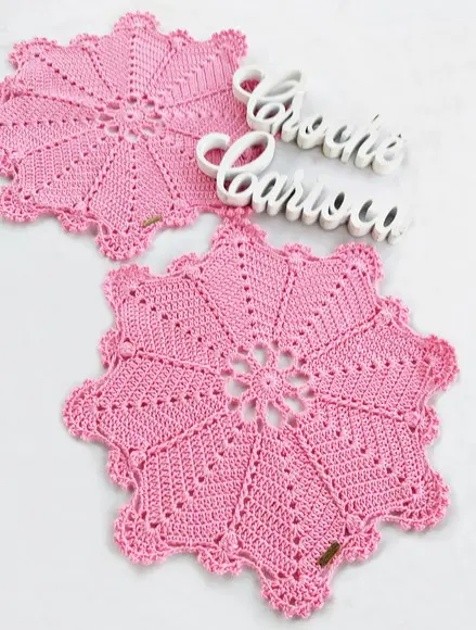 Sousplat de Crochê Rosa Delicado