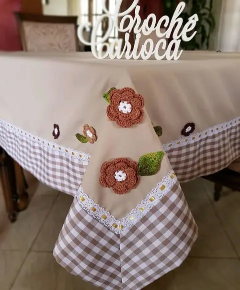 Toalha de Mesa Bege Sob Medida