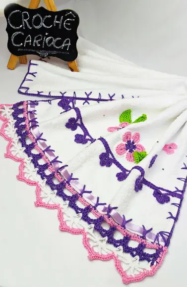 Toalha para Lavabo Bordada em Crochê Escolha Cores