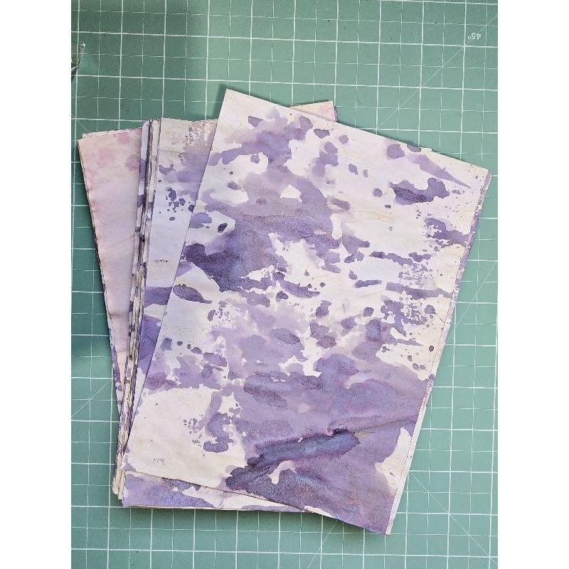 Folhas Envelhecidas Coloridas(tons de roxo a5 - 50 un)