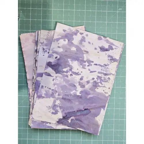 Folhas Envelhecidas Coloridas(tons de roxo a5 - 50 un)