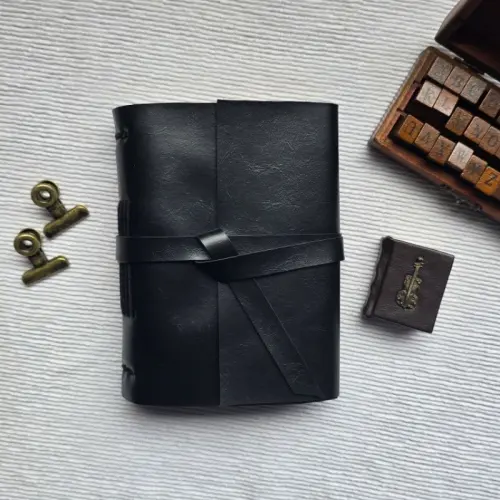 Diário de Viagem Bullet Journal Sketchbook tamanho A6.(preto 400 páginas)