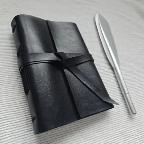 Diário de Viagem Bullet Journal Sketchbook tamanho A6.(preto 200 paginas)
