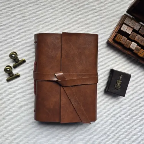 Diário de Viagem Bullet Journal Sketchbook tamanho A6.(marrom 400 paginas)