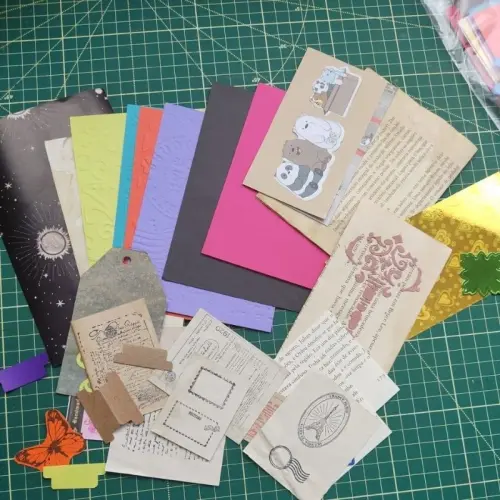 Kit Vintage, mix de papéis para Scrapbook, Agendas e Journal 25-30 Peças