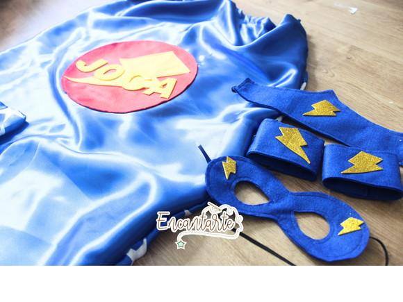 Kit Fantasia Herói