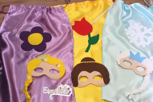 Kit Capa e Máscara Princesas