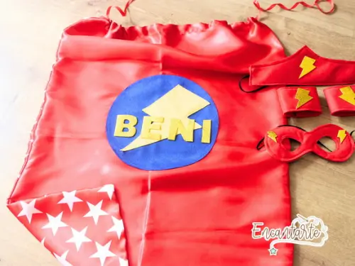 Kit Fantasia Herói