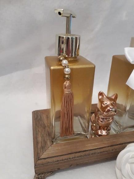 Conjunto Lavabo Luxo -dourado com Madeira