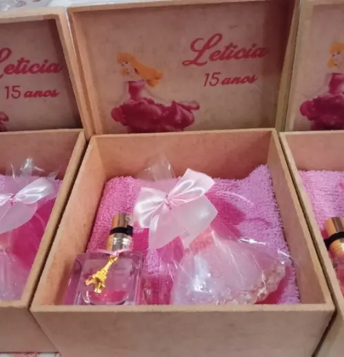 15 Anos - Personalizada - Caixinha Luxo