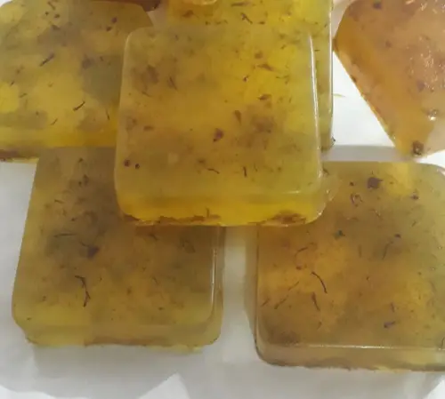 Sabonete Natural de Frutas e Ervas
