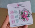 Cartão com Chaveiro Laço de Rosa em Acrílico - Outubro Rosa