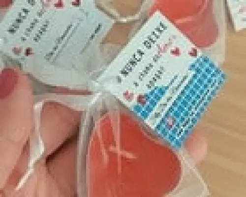 Saquinho de Organza Mini Vela de Coração Dia dos Namorados