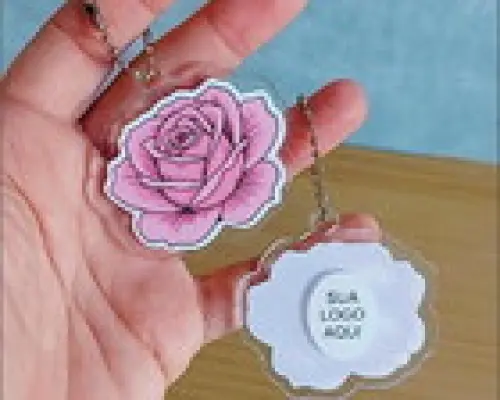 Cartão com Chaveiro de Rosa em Acrílico - Outubro Rosa