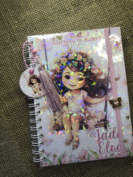 Caderneta de Saúde / Vacinação Personalizada Menina Balanço