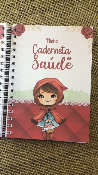 Caderneta de Saúde Personalizada - Chapeuzinho Vermelho