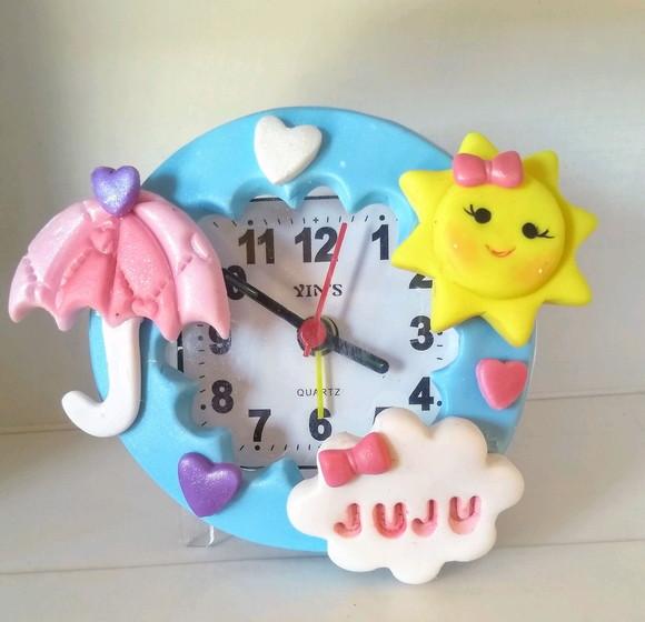 Relógio chuva de amor e bençãos biscuit