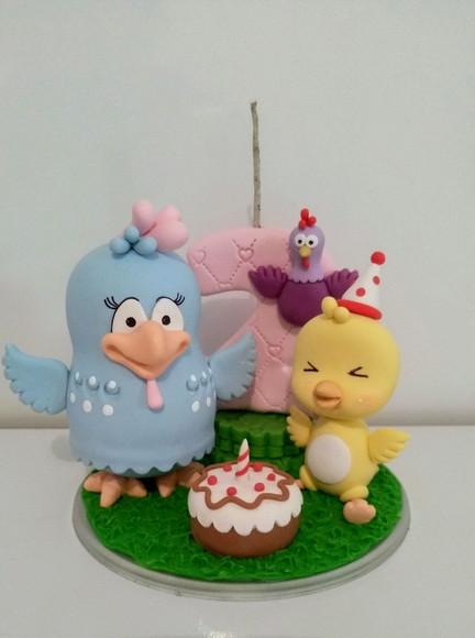 Topo de bolo biscuit galinha pintadinha