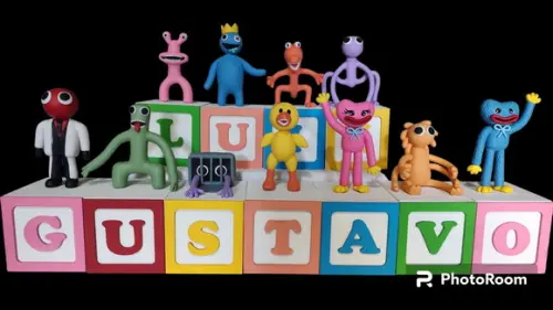 Cubos mdf com Nome Raibonfriends