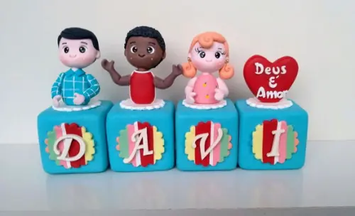 Cubos de mdf com biscuit personalizado