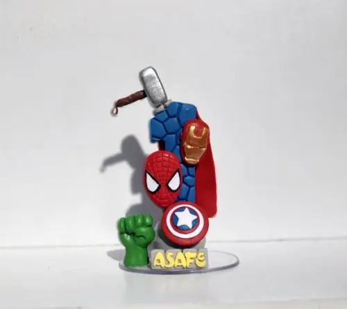 Vela Personalizada de Biscuit Vingadores