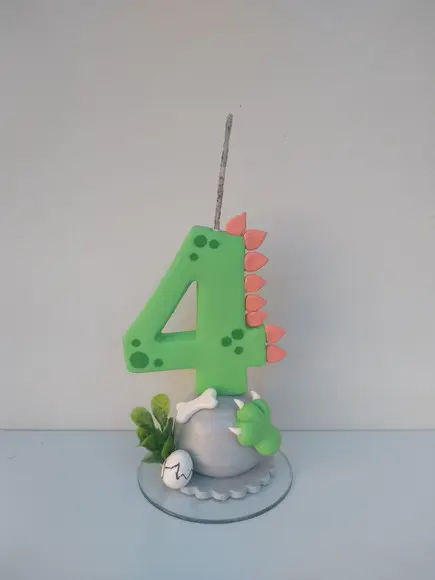 Vela personalizada dinossauro