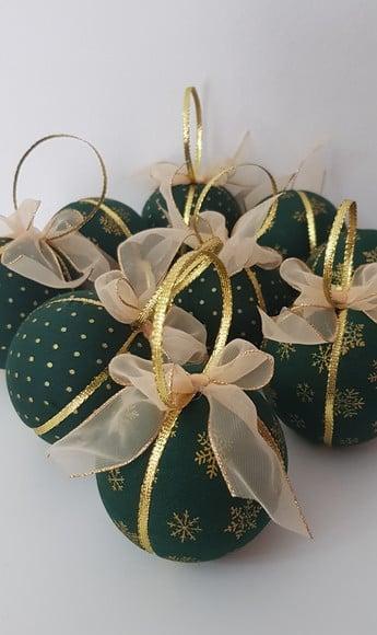 Bolas de Natal em patchwork
