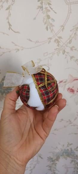 Bolas de Natal em Patchwork