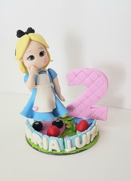 Topo de Bolo Alice