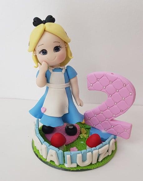 Topo de Bolo Alice