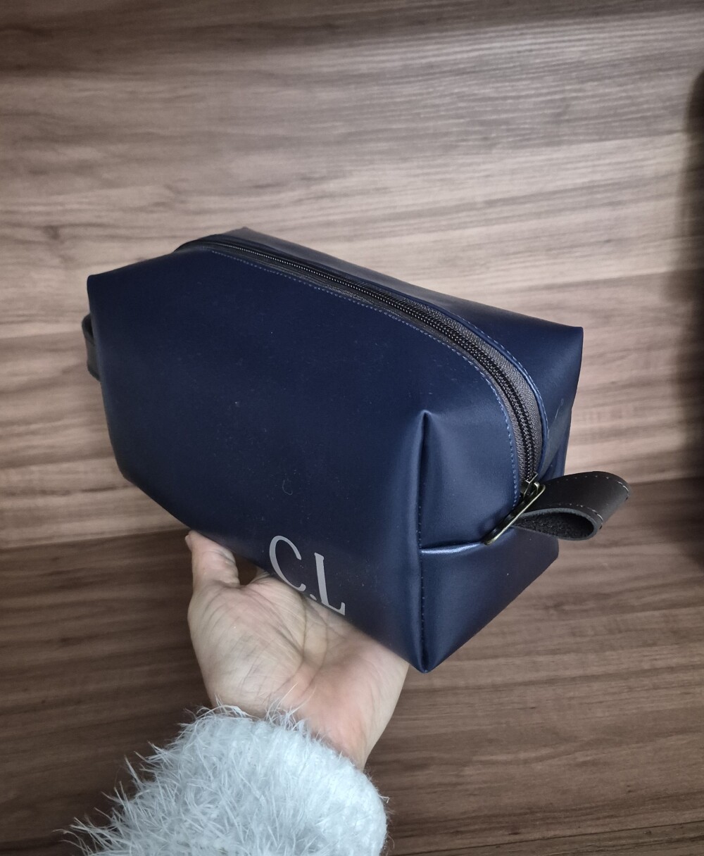 Necessarie Masculina
