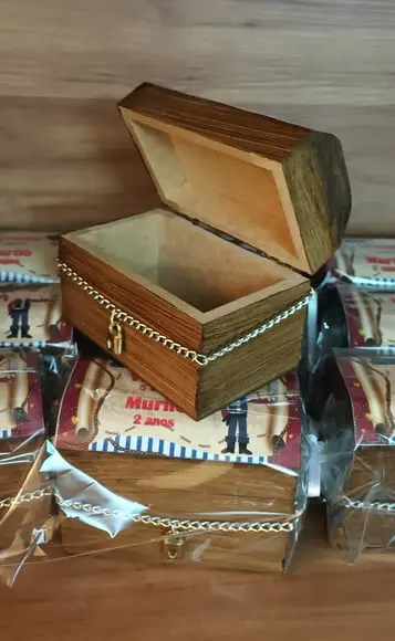 Bau Menino Pirata