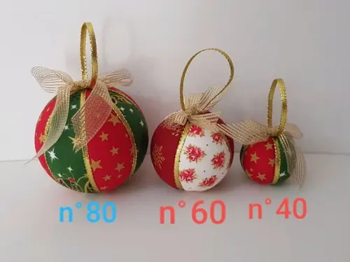 Bolas de Natal em patchwork