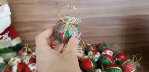 Bolas de Natal em patchwork