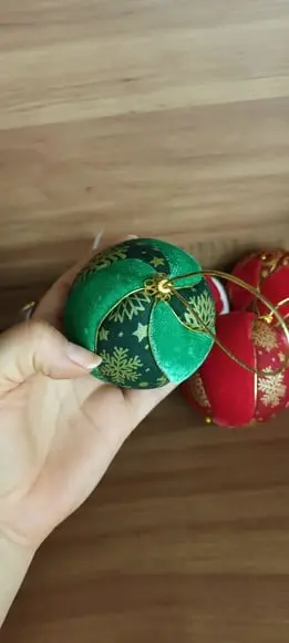 Bolas de Natal em Patchwork