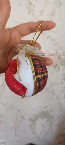 Bolas de Natal em Patchwork