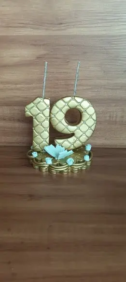 Vela 19 Anos Dourada