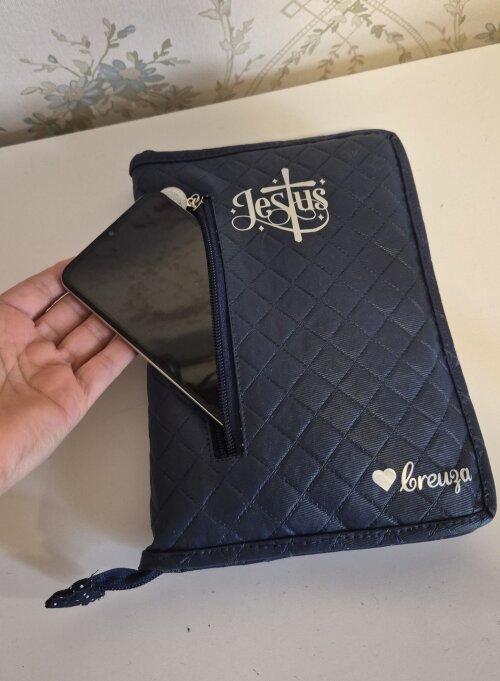 Capa de bíbia em corino personalizada