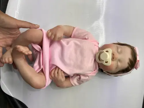 Boneca Bebê Reborn Realista Veias Visíveis Recém Nascida 47cm