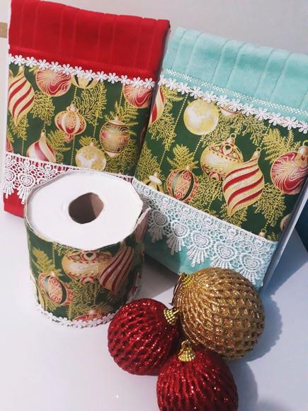 Kit Toalhas de Lavabo e Porta Papel Higiênico Verde e Vermelha -