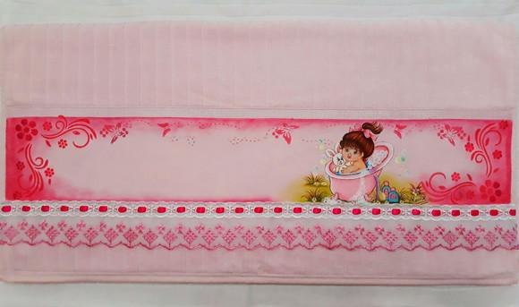 Toalha de Banho Infantil Pintada à Mão - Menina
