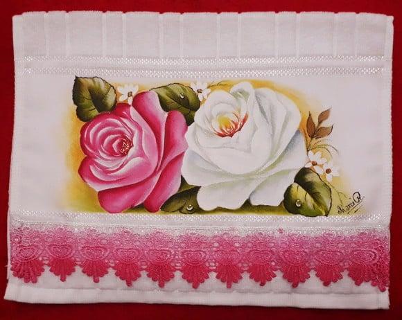 Toalha de Mão Lavabo Pintada à Mão - Branca
