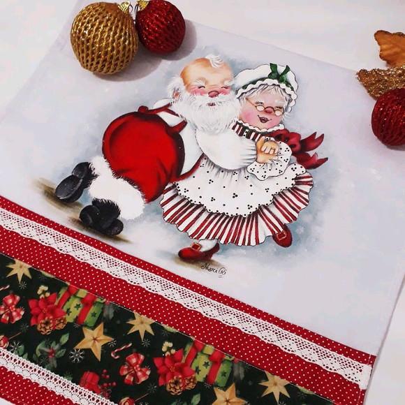 Pano de Copa ou Prato com Pintura à Mão - Papai e Mamãe Noel