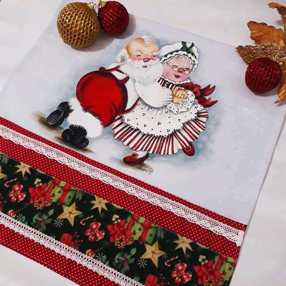 Pano de Copa ou Prato com Pintura à Mão - Papai e Mamãe Noel