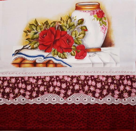 Pano de Copa ou Prato Pintado à Mão - Rosas Vermelhas e Vaso
