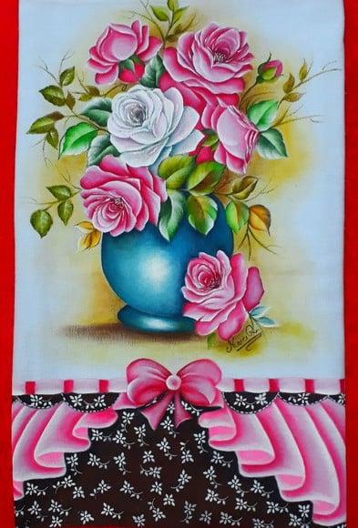 Pano de Copa ou Prato Pintado à Mão - Vaso e Rosas