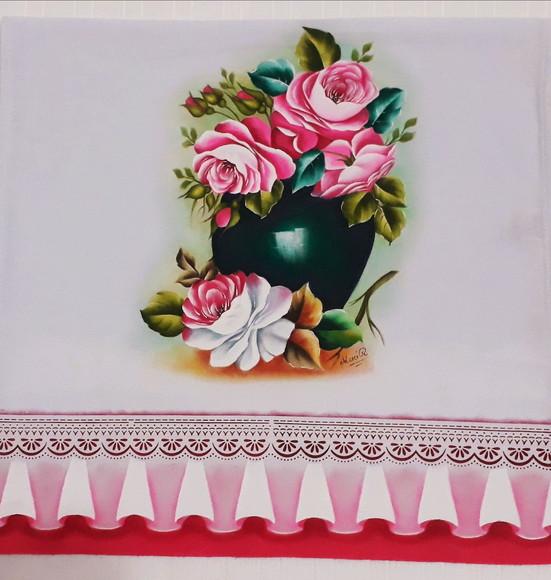 Pano de copa ou Prato Pintado à Mão - Vaso com Rosas