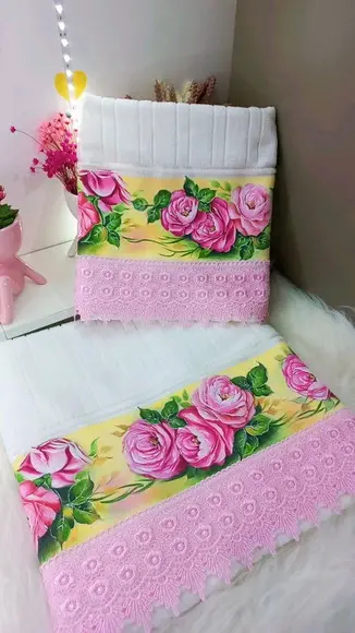 Jogo de Toalha Banho e Rosto com pintura à mão - Rosas