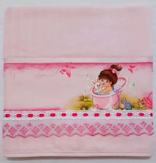 Toalha de Banho Infantil Pintada à Mão - Menina