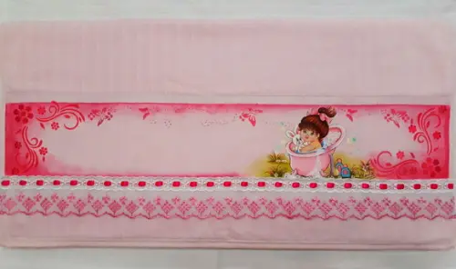 Toalha de Banho Infantil Pintada à Mão - Menina